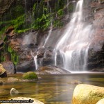 Última parte da queda da cachoeira