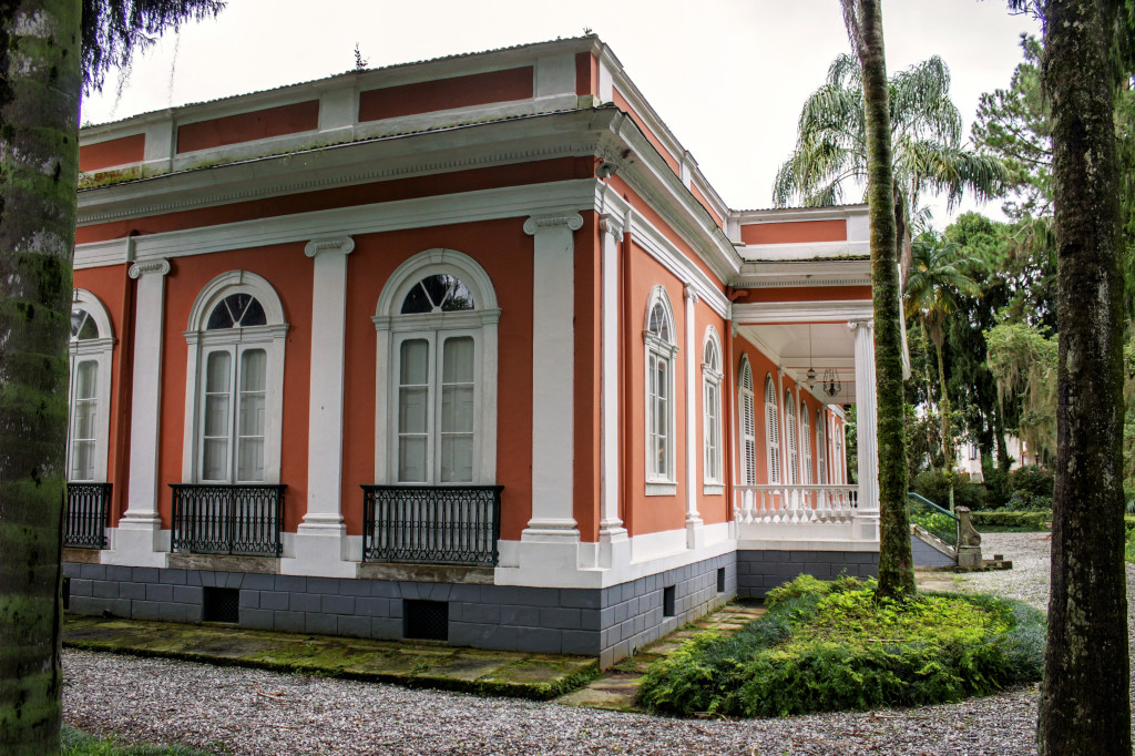 Casa da Princesa Isabel, bem em frente à catedral