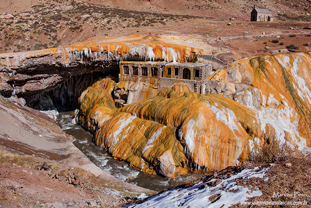 Puente del inca, na RN 7. Mendoza, Argentina