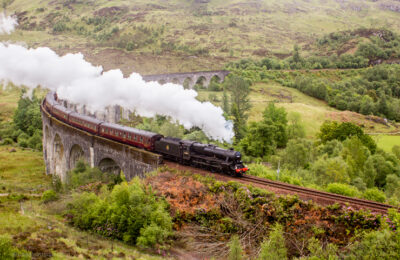 Viaduto onde passa o Expresso de Hogwarts