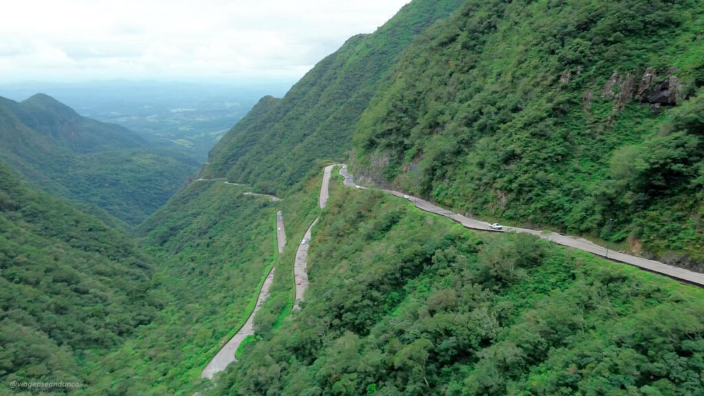 Mais um belíssimo trecho dessa pequena estrada