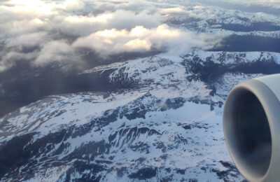 Cordilheira dos Andes vista do avião na chegada a Ushuaia